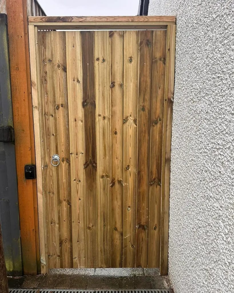 local timber gate work